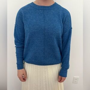 Classes blue sweater top , perfect for winter